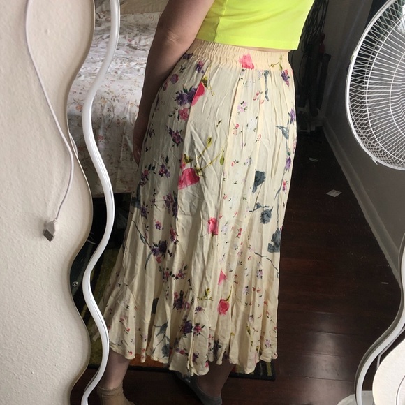 Vintage patchwork Cream and pink floral maxi skirt - Picture 5 of 8